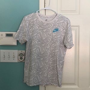 Men’s Nike tee